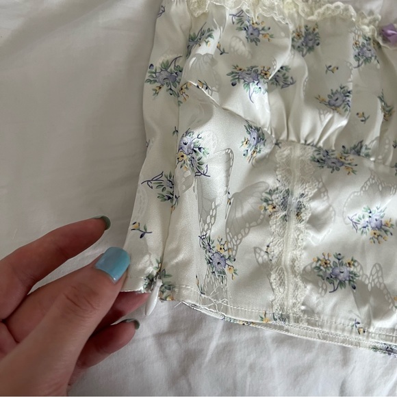 Satin Floral Tank Top - Picture 3 of 4